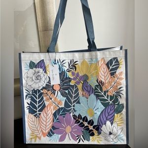 Vera Bradley brand new market tote